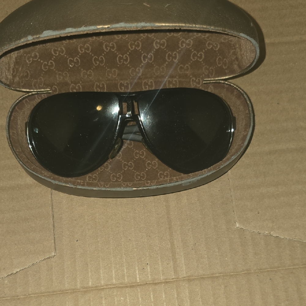 Gucci Aviator Glasses